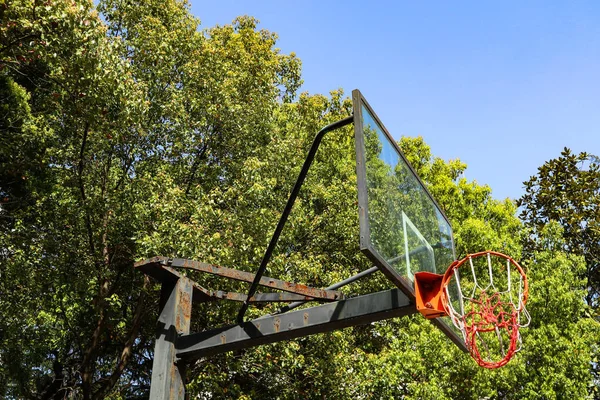 Dette Gammel Basketball Hoop - Stock-foto