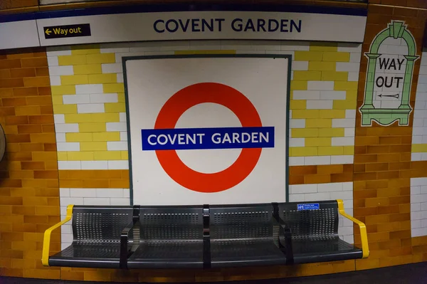 Underground Covent Garden Tube Station London London Underground Oldest Underground — Stock Photo, Image