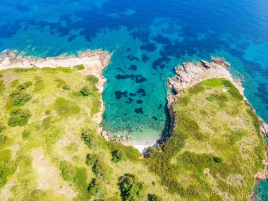 Yunanistan 'ın Alonnisos adasındaki Kokkinokastro' nun görkemli plajı