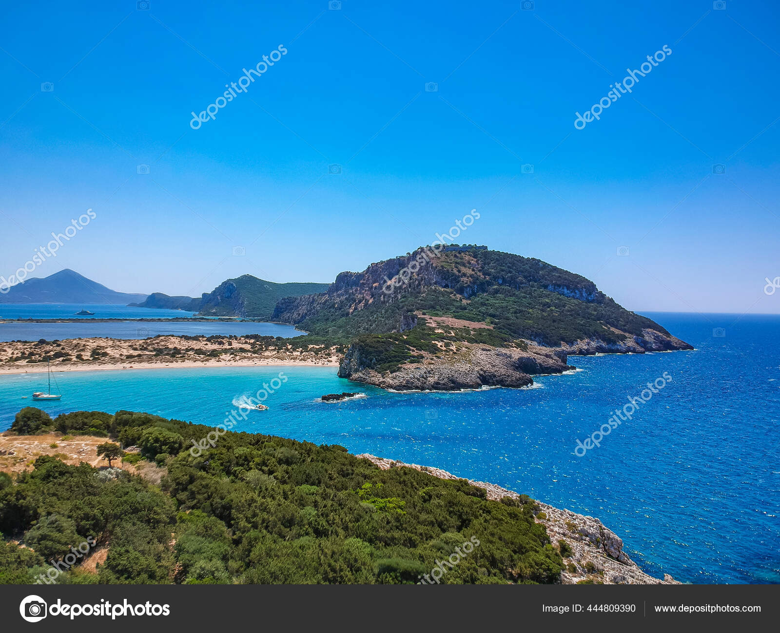 Pemandangan Panorama Udara Dari Pantai Berpasir Semikirkular Terkenal Dan Laguna Stok Foto C Pitstock 444809390