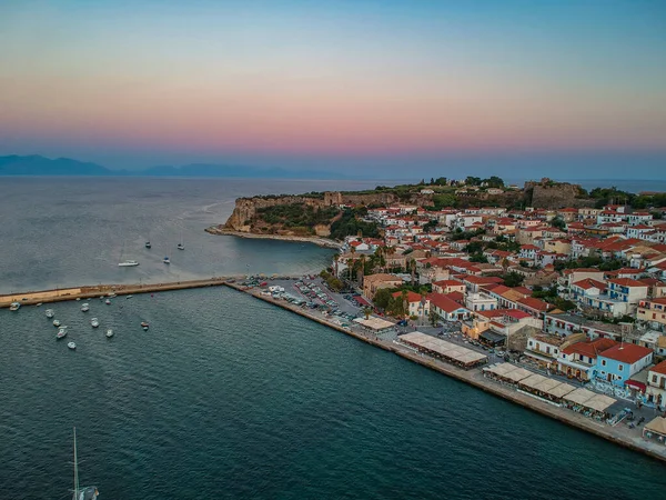 Gün Batımında Koroni Deniz Kenti Üzerinde Hava Manzarası Koroni Messenia — Stok fotoğraf