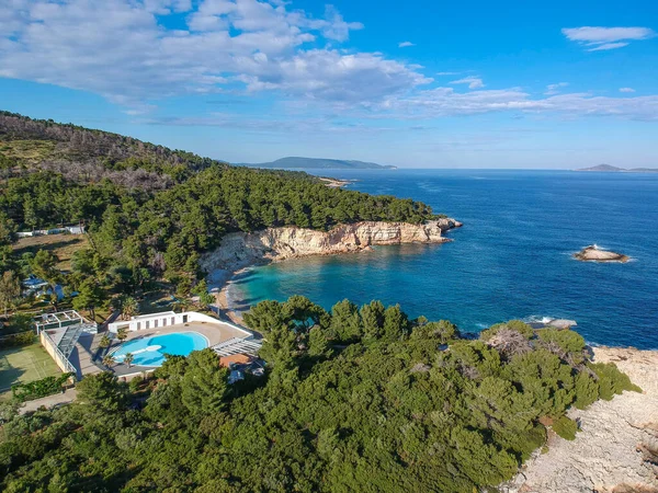 Deserted Beach Modern Resorts Marpounda Beach Alonnisos Island Due Measures — Stock Photo, Image