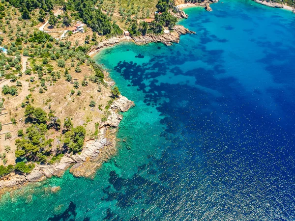 Vista Aérea Drone Sobre Praia Chrisi Milia Área Rochosa Cercada — Fotografia de Stock