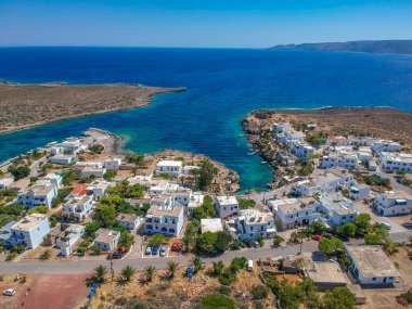 Yunanistan 'ın Kythera adasındaki Avlemonas veya Avlemon köyünün hava manzarası.