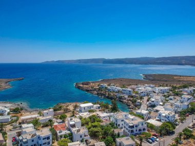 Yunanistan 'ın Kythera adasındaki Avlemonas veya Avlemon köyünün hava manzarası.