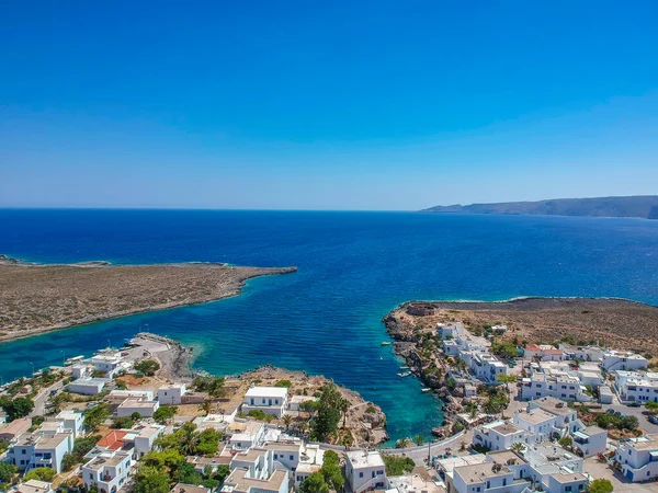 希腊凯瑟拉岛Avlemonas或Avlemon风景如画的村庄的空中景观 — 图库照片