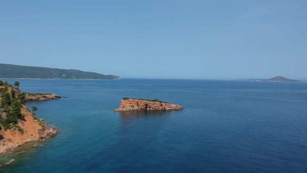 Vista Aerea Sulla Maestosa Spiaggia Kokkinokastro Nell Isola Alonnisos Bellissimo — Video Stock