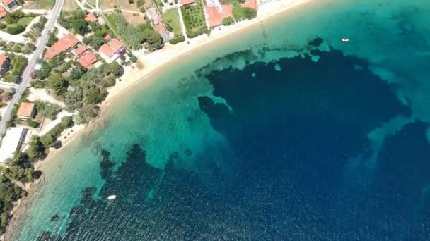 Vista Aérea Playa Agia Paraskevi Isla Del Esquí Del Sur — Vídeos de Stock