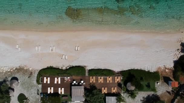 Letecký Výhled Skalnatou Pláž Leftos Gialos Ostrově Alonissos Sporades Řecko — Stock video