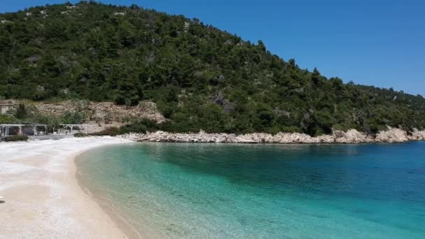 Vista Aérea Playa Rocosa Leftos Gialos Isla Alonisos Esporadas Grecia — Vídeo de stock