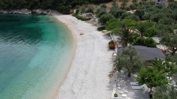 Vista Aérea Playa Rocosa Leftos Gialos Isla Alonisos Esporadas Grecia — Vídeos de Stock