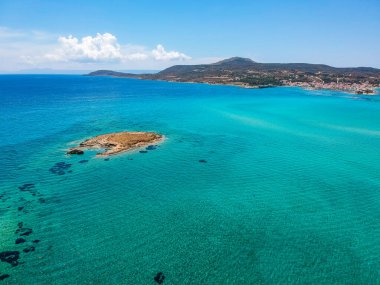 Yunanistan 'ın Laconia kentindeki en eski batık Pavlopetri şehri üzerinde ikonik hava manzarası. Yaklaşık 5000 yaşındaki Pavlipetri Akdeniz 'in en eski şehridir..