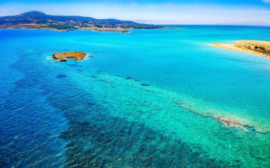 Yunanistan 'ın Laconia kentindeki en eski batık Pavlopetri şehri üzerinde ikonik hava manzarası. Yaklaşık 5000 yaşındaki Pavlipetri Akdeniz 'in en eski şehridir..