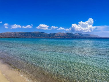 Yunanistan 'ın Laconia kentindeki en eski batık şehir Pavlopetri' nin tarih öncesi mezarlığının deniz manzarası. Yaklaşık 5000 yıllık. Akdeniz 'in en eski şehridir..