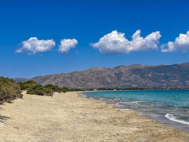 Yunanistan 'ın Laconia kentindeki en eski batık şehir Pavlopetri' nin tarih öncesi mezarlığının deniz manzarası. Yaklaşık 5000 yıllık. Akdeniz 'in en eski şehridir..