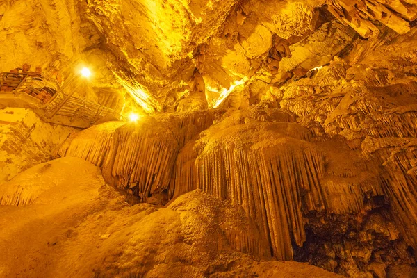 Antiparos Greece June 2017 Famous Cave Antiparos Hudge Atmospheric Cave —  Fotos de Stock