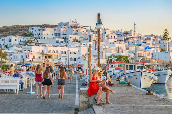 Paros Cyclades Greece June 2018 Tourists Walking Taking Photos Seaside — Stock Fotó