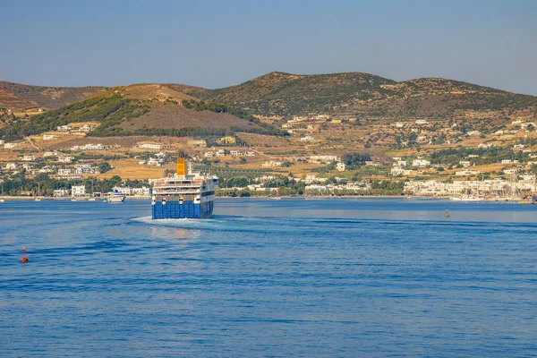 Παροικιά Ελλάδα Ιούνιος 2017 Λιμάνι Και Πόλη Παροικιά Όπως Φαίνεται — Φωτογραφία Αρχείου