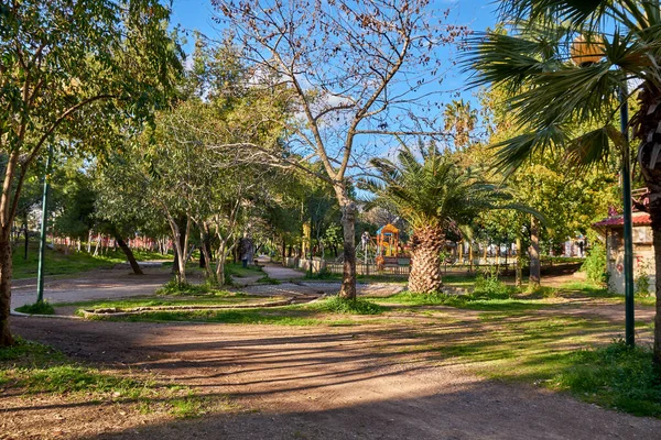 Utsyn Fra Kalamata Municipal Railway Park Kalamata Messenia Hellas – stockfoto