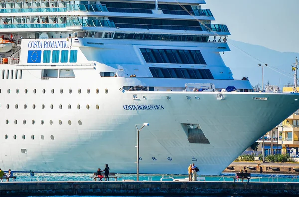Costa Neoromantica Cruise Ship Leaving Port Kalamata City Messenia Greece — Stock Photo, Image