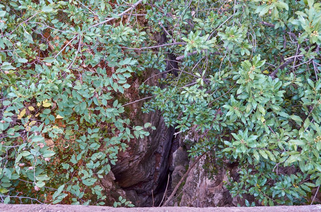 Paisajes naturales del famoso desfiladero de Ridomo en la montaña