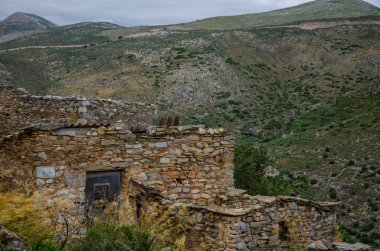 Mimari ve eski tarihi kuleler Laconian Mani yarımadasındaki ünlü Vathia köyünde hakim durumdalar. Laconia Mani anakarası, Moreloponnese, Yunanistan, Avrupa.