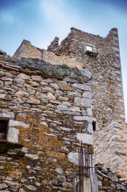 Mimari ve eski tarihi kuleler Laconian Mani yarımadasındaki ünlü Vathia köyünde hakim durumdalar. Laconia Mani anakarası, Moreloponnese, Yunanistan, Avrupa.