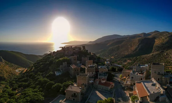 Luchtfoto Van Vathia Dorp Bij Zonsondergang Vathia Mani Laconia Peloponnesos — Stockfoto