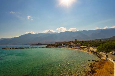 Yunanistan 'ın Peloponnese eyaletinin Mani bölgesinde yer alan güzel Kotronas kıyı kasabası