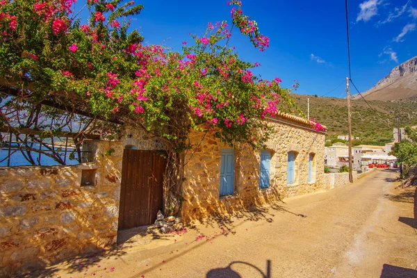 Scenic View Picturesque Seaside Village Limeni Traditional Houses Colorful Stoned — Stock Photo, Image