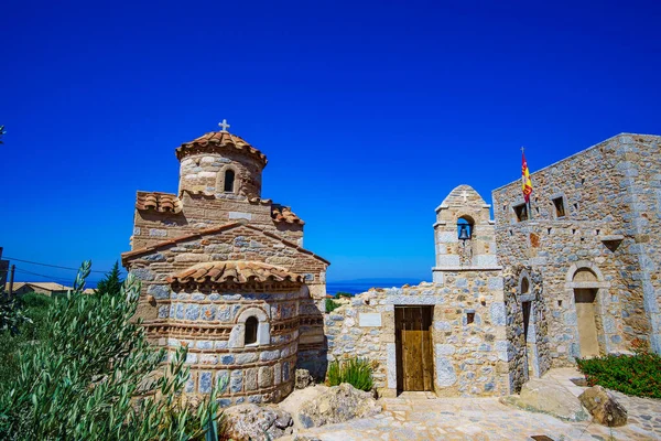 Greek Traditional Old Orthodox Church Architectural Stoned Buildings Coastal Mani — Stock Photo, Image