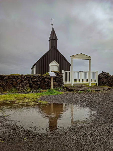 Die Schwarze Kirche Von Budir Liegt Der Südküste Der Halbinsel — Stockfoto
