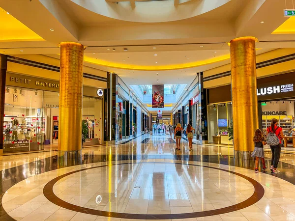 Vista Interior Famoso Shopping Center Golden Hall Localizado Marousi Atenas — Fotografia de Stock