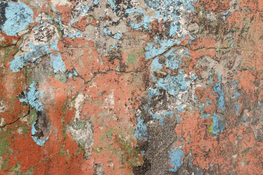 Duvar parçası attritions ve çatlaklar ile