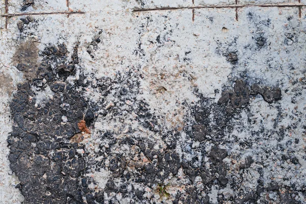 Fragmento de pared con desgaste y grietas — Foto de Stock