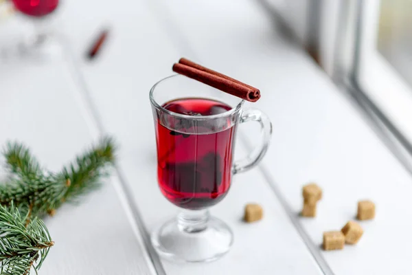 Vinho Quente Quente Para Inverno Natal Com Várias Especiarias Preparação — Fotografia de Stock