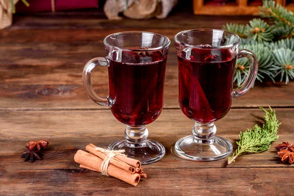 Vinho Quente Quente Para Inverno Natal Com Várias Especiarias Preparação — Fotografia de Stock