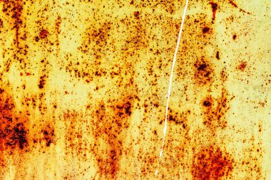 Çatlakları ve çizikleri olan metal bir duvarın dokusu arka plan olarak kullanılabilir.