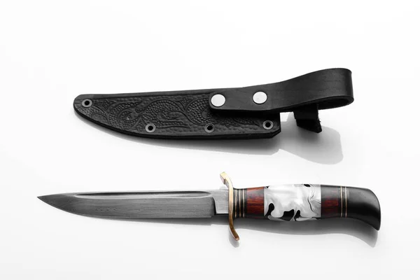 Красивый Охотничий Нож Ручной Работы Острым Блеском Белом Фоне — стоковое фото