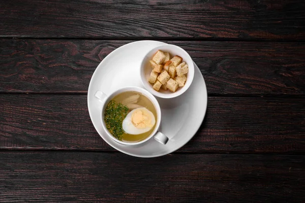 Handmade Ceramic Bowl Chicken Soup Boiled Eggs Fresh Green Table — Stock Photo, Image