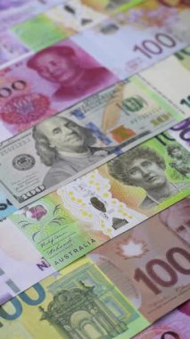 Kağıt para, iş geçmişi olarak farklı ülkelerin banknotları. Kağıt para ve nakit.