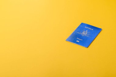 Seyahat etmek, uçmak ve iş yapmak için Avustralya pasaportu. Avustralya belgesi, sınırı geçmek için kimlik