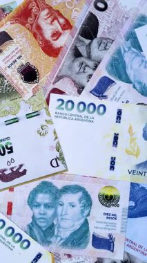 Arjantin kağıt parası, döviz veya seyahat için para birimi olarak peso banknotlar. Arjantin parası