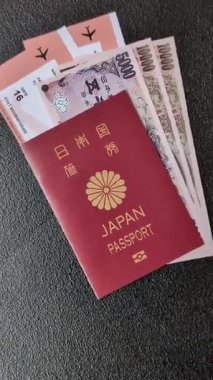Japon vatandaşı pasaportu, seyahat, göç ya da turizm için vize belgesi. Japon pasaportu