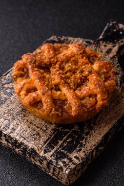 Elma ya da balkabağı turtası ya da turta Amerika 'nın sonbahar tatlısıdır. Tasarımınız için elmalı turta yemek arka planı olarak