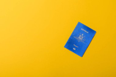 Seyahat etmek, uçmak ve iş yapmak için Avustralya pasaportu. Avustralya belgesi, sınırı geçmek için kimlik