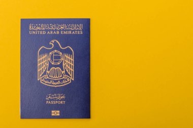 Seyahat etmek, uçmak ve iş yapmak için OAE pasaportu. Sınırı geçmek için Arapça belge