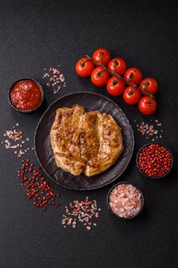 Yemek, ızgara biftek, öğle yemeği için kızarmış et. Tasarımın için ızgara domuz bifteği.