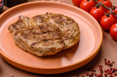 Yemek, ızgara biftek, öğle yemeği için kızarmış et. Tasarımın için ızgara domuz bifteği.