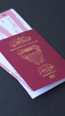 Seyahat etmek, uçmak ve iş yapmak için Bahreyn pasaportu. Bahreyn belgesi, sınırı geçmek için kimlik